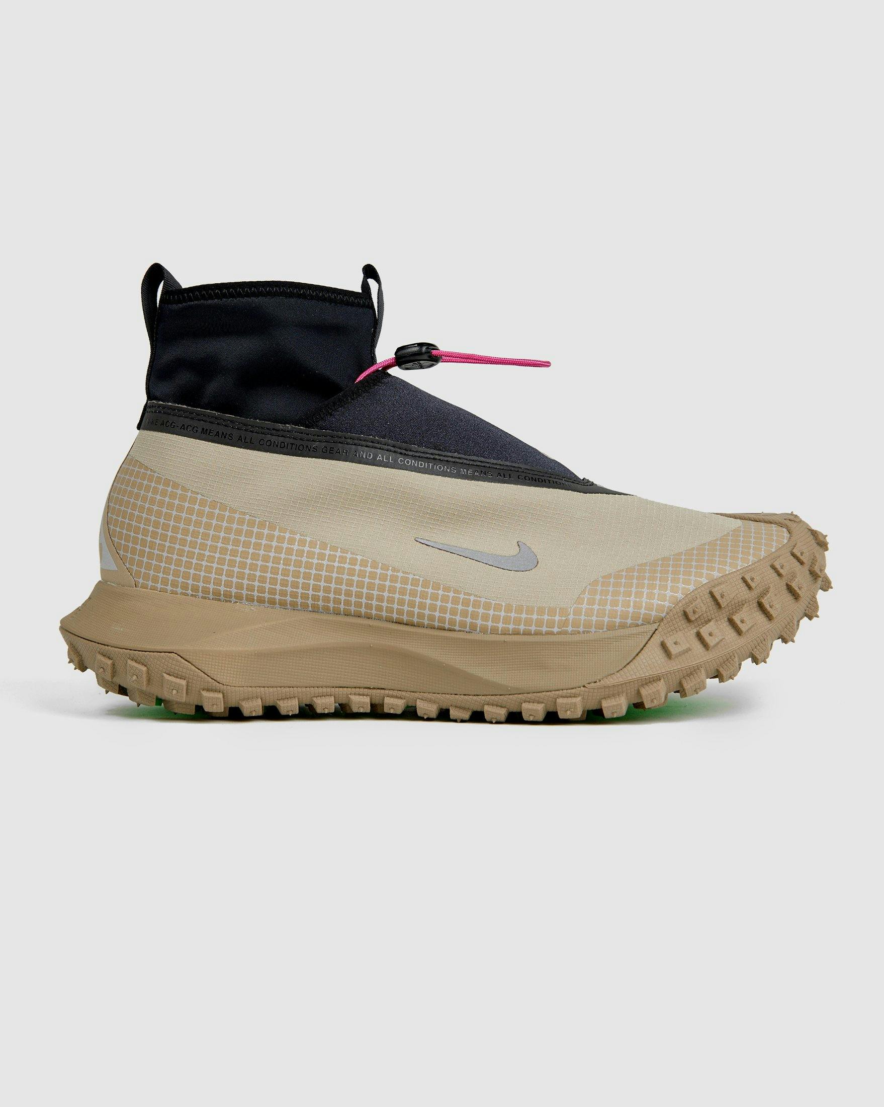 Nike ACG - Gore-Tex Mountain Fly Khaki - Footwear - Beige - Image 1