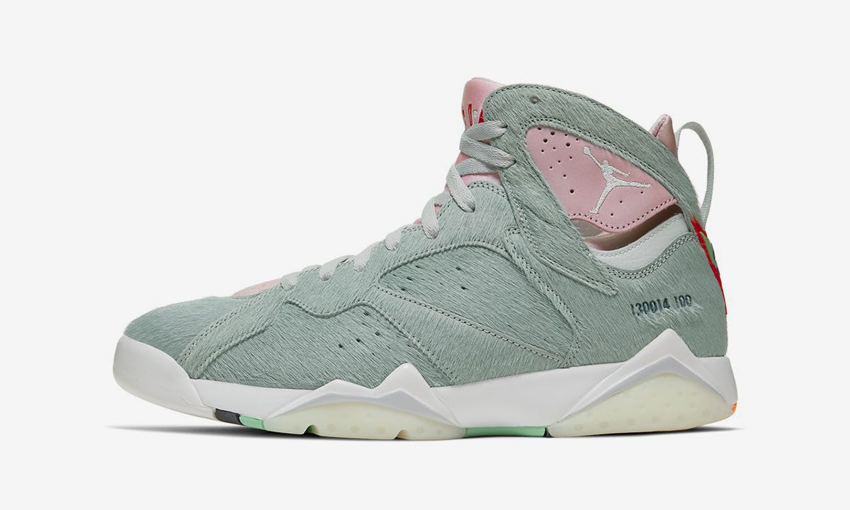 Nike Air Jordan 7 "Hare 2.0"