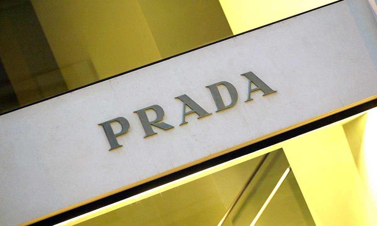 Prada store logo