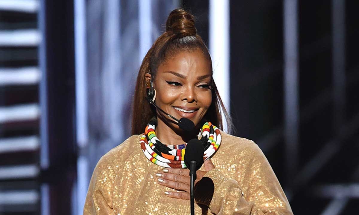 Janet Jackson accepts the Icon Award onstage during the 2018 Billboard Music Awards