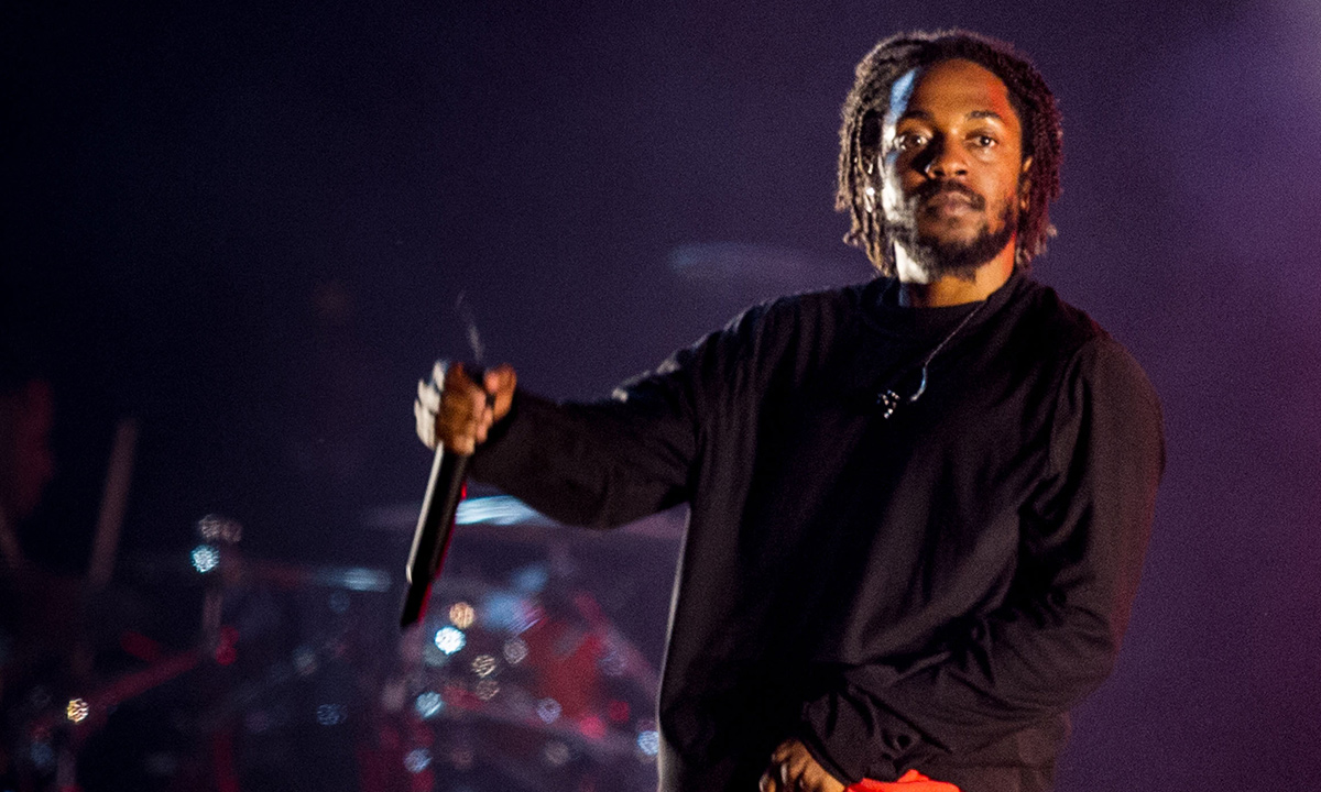 Kendrick Lamar performed from the front row at Louis Vuitton's so prin, Kendrick  Lamar