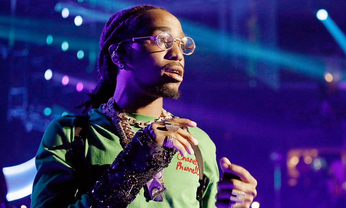 quavo selling popeyes chicken sandwiches migos