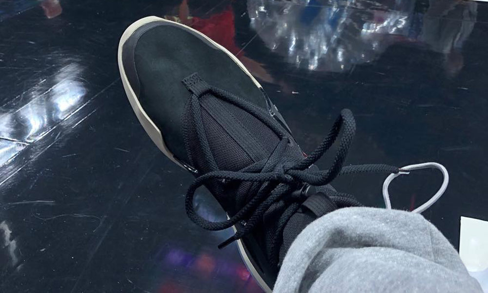 Jerry Lorenzo rocking the Black CW of the upcoming Nike x Fear of God  collab at an NBA game. : r/Sneakers
