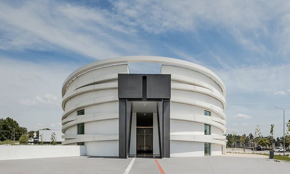 hugo correia white concrete church Santiago de Antas portugal