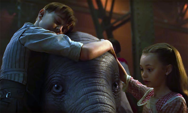 dumbo trailer feature disney tim burton