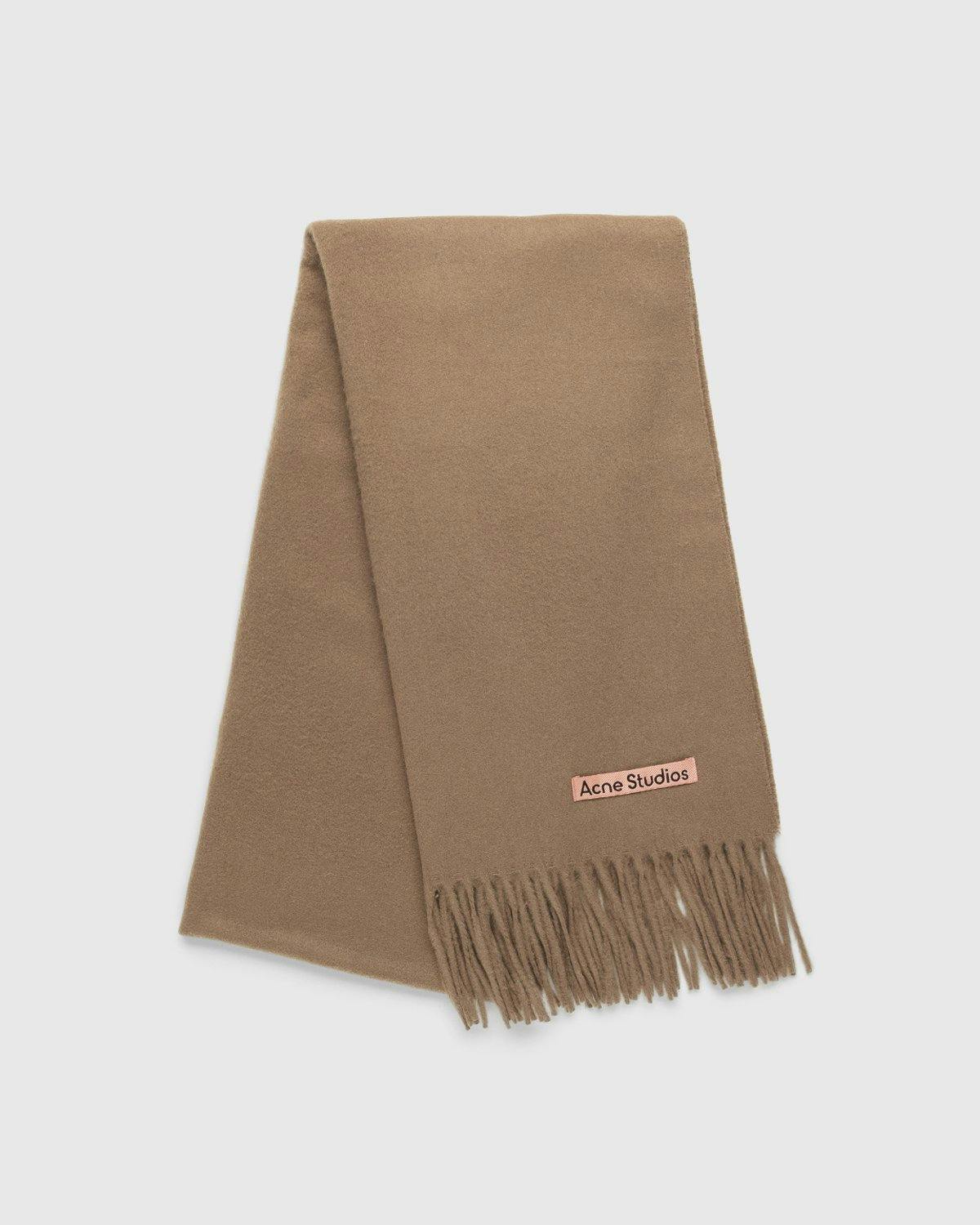 Acne Studios – Narrow Cashmere Scarf Caramel Brown | Highsnobiety Shop