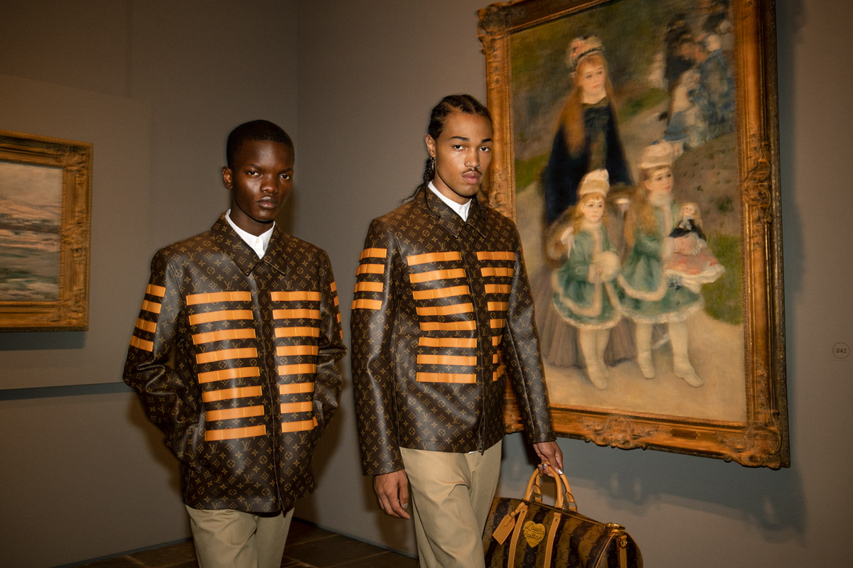 BRAND NEW. Louis Vuitton Mens Tapestry Monogram Sweatshirt. NEVER WORN***