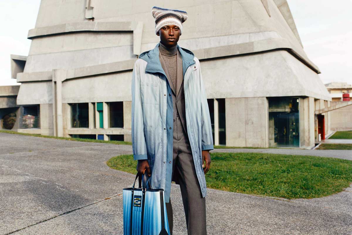 Louis Vuitton Men Pre-Fall 2022 - last designs of Virgil Abloh - RUNWAY  MAGAZINE ® Official