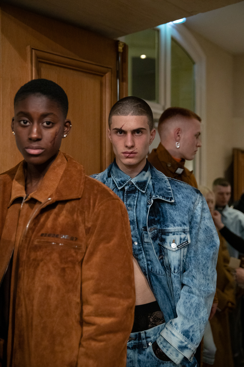 Hypebae, LOUIS VUITTON DESTROYED WORKWEAR DENIM JACKET FW22 Top Shows and  Trends