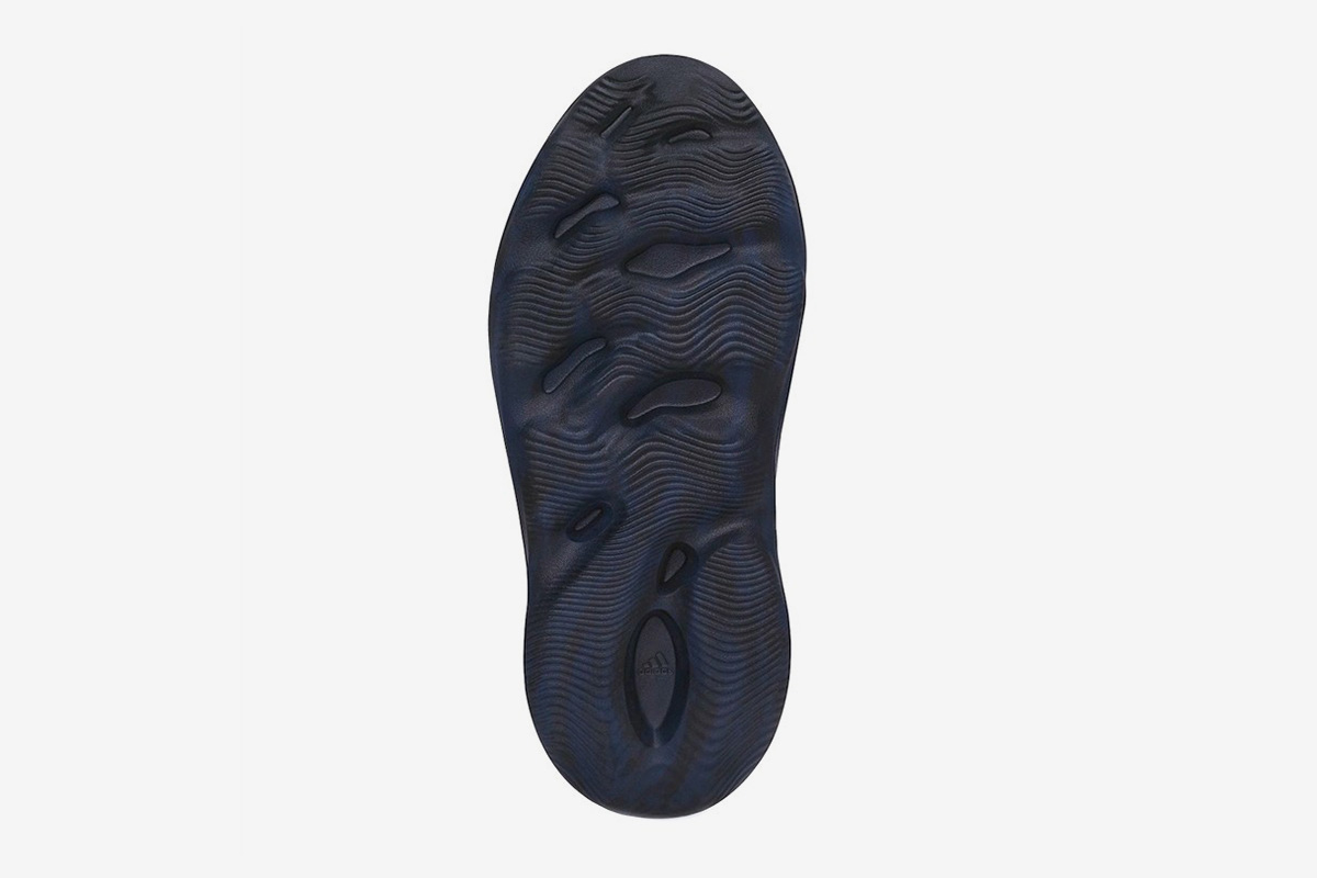 Yeezy Mineral Blue Foam Runner Size 7 - ShopperBoard