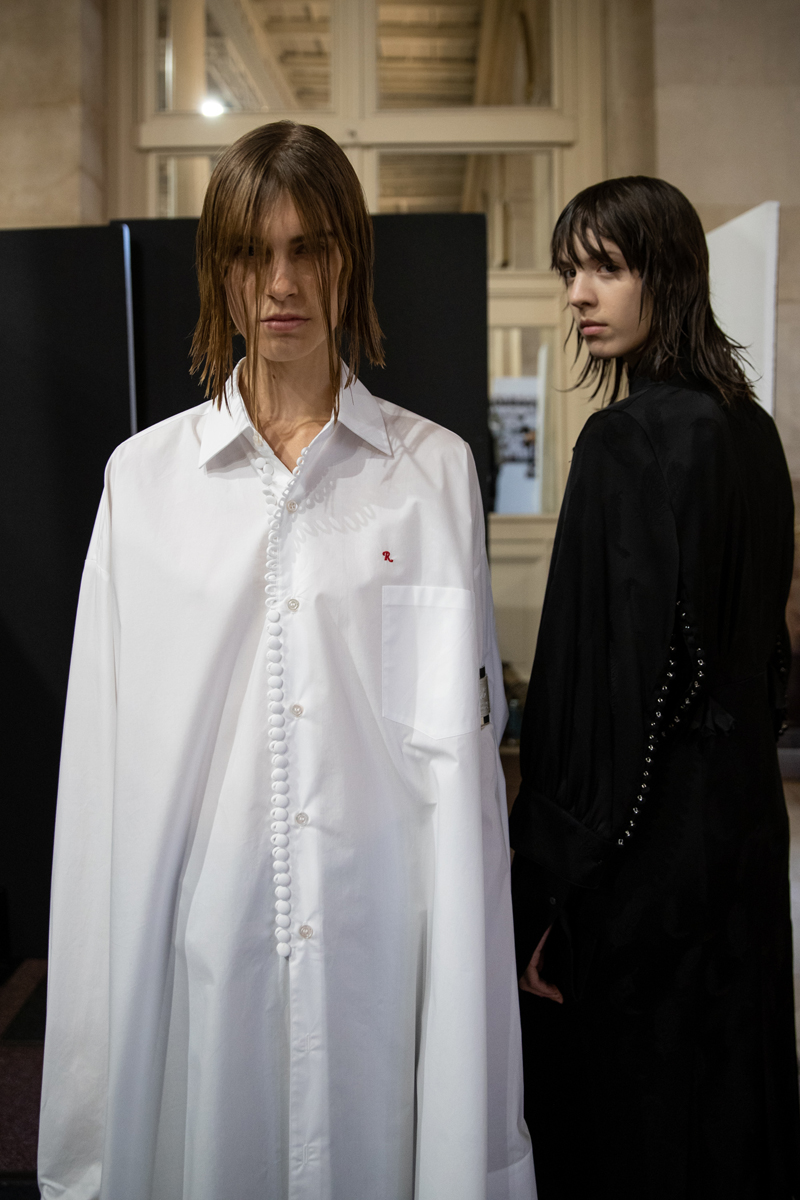RAF SIMONS SS22: UNIFORM ON A BOY, AND MORE COUTURE ON A GIRL - Culted
