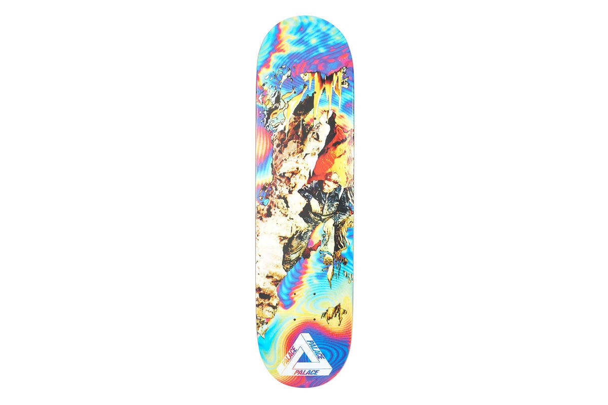 Palace 2019 Autumn Boards Wavey blue 8.375 bottom