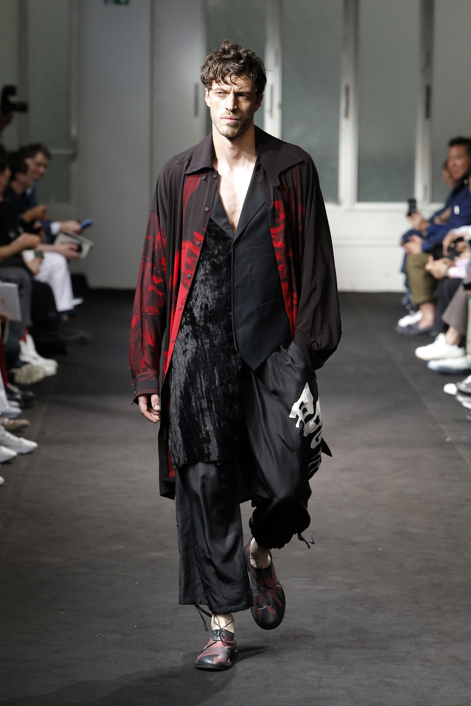 Yohji Yamamoto Spring 2022 Ready-to-Wear Collection