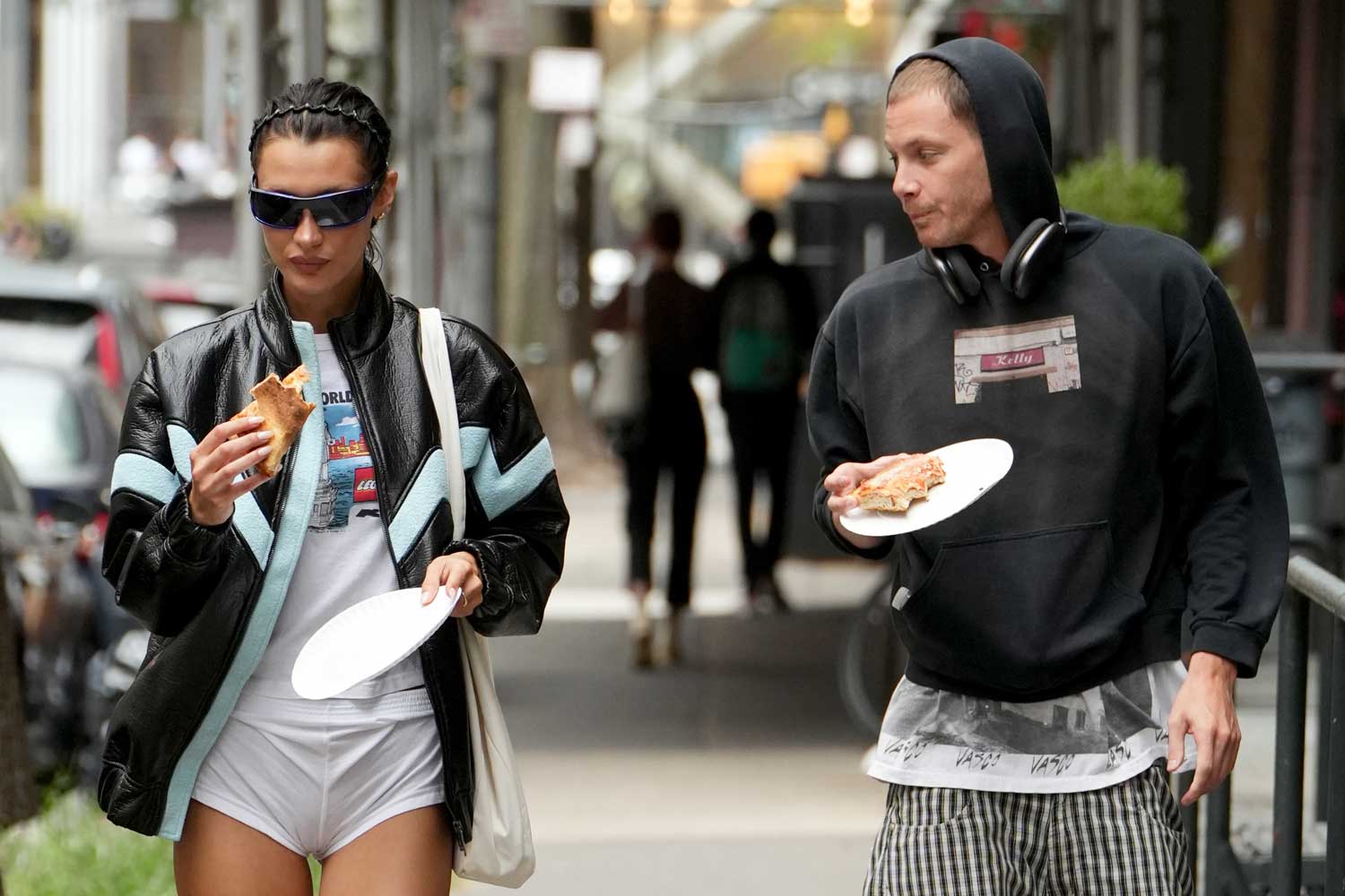 Forget the bum bag and the boob bag…. Bella Hadid just made the THIGH bag a  thing