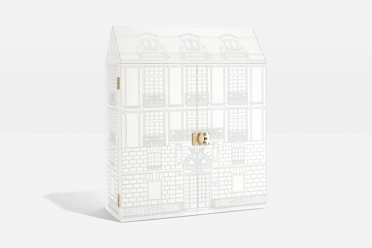Louis Vuitton 2022 Advent Calendar - White Decorative Accents
