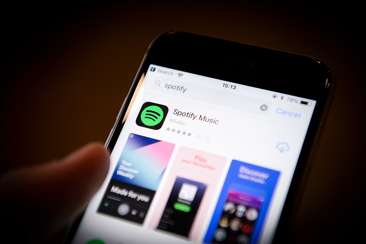 spotify sued gender discrimination