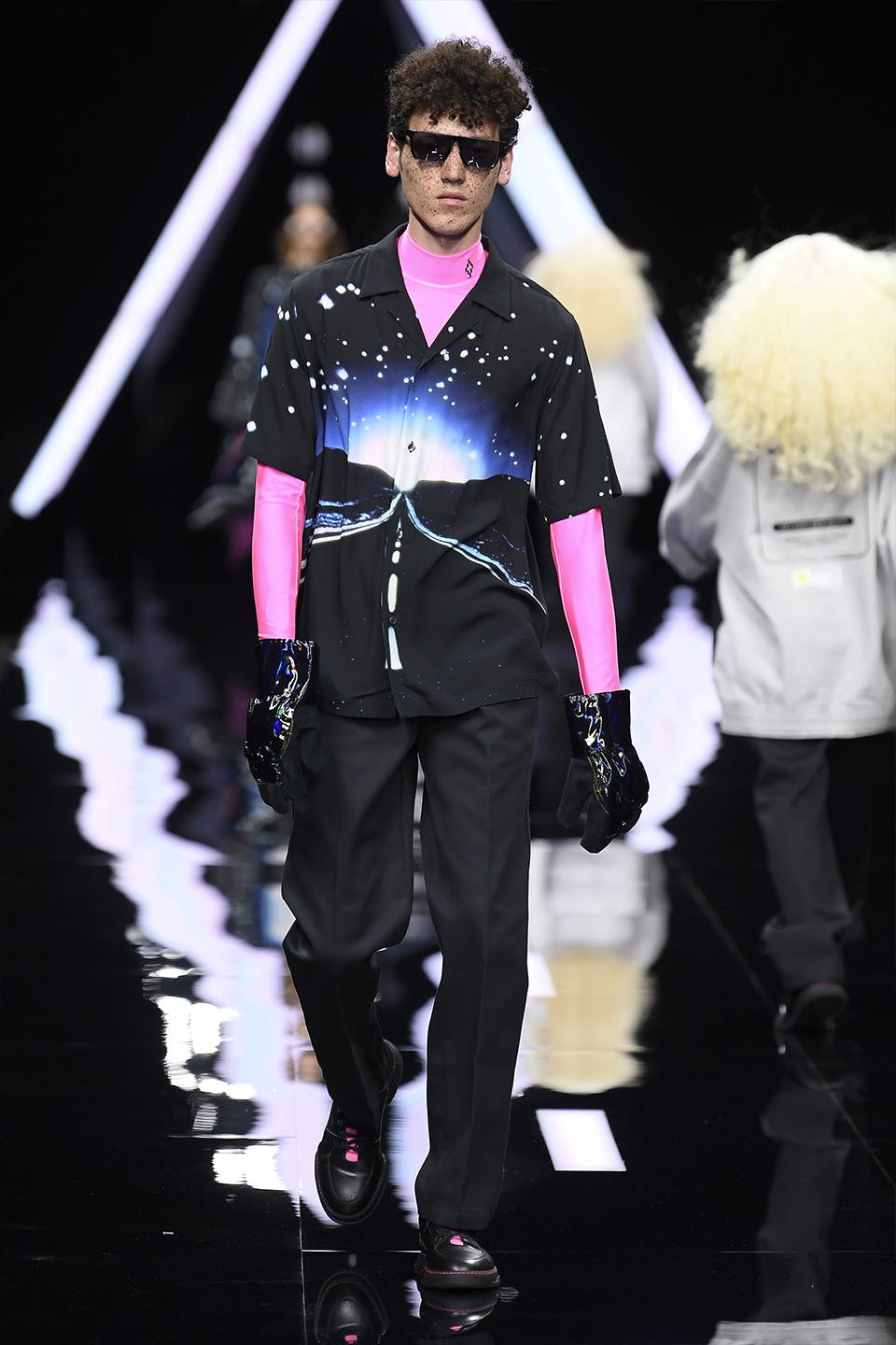 marcelo burlon ss19 spielberg eastpak linda farrow runway