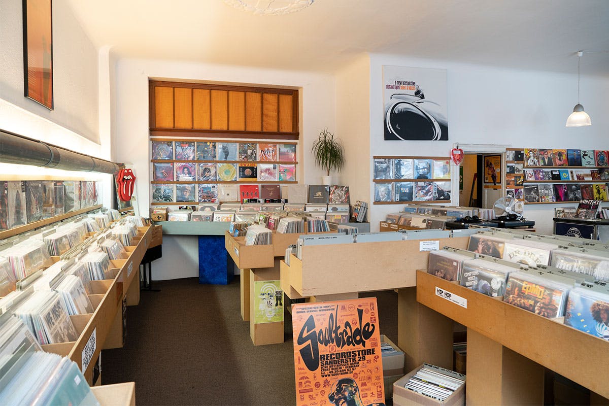 berlin music stores american express AMEX american express platinum music &amp; record stores