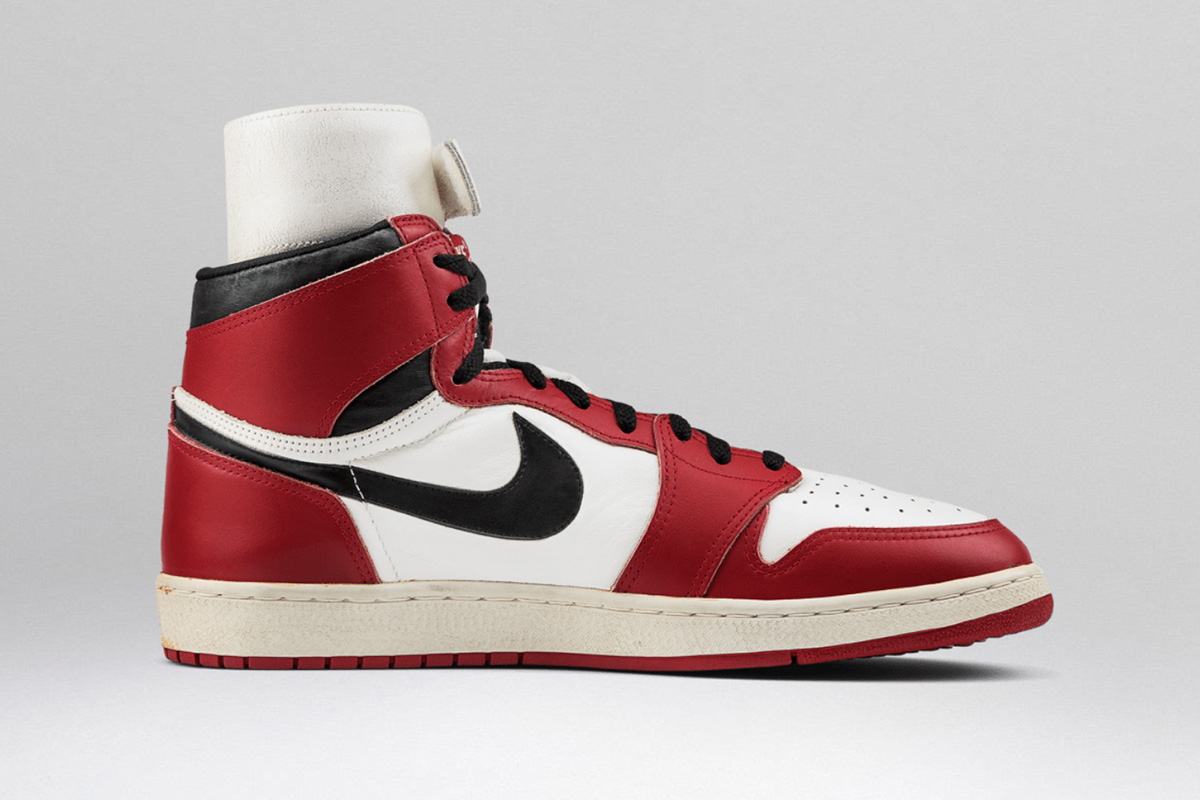 Nike Jordan 1 Red