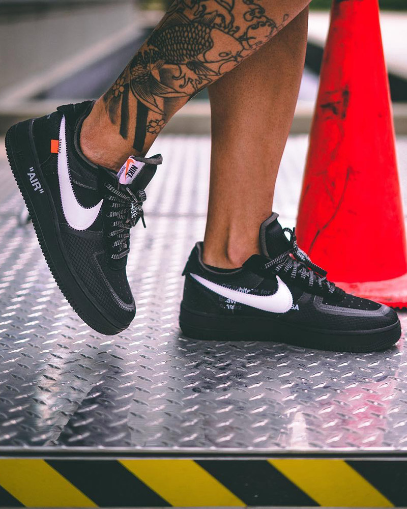 Nike Off-white & Burgundy Air Force 1 Sneakers in Black