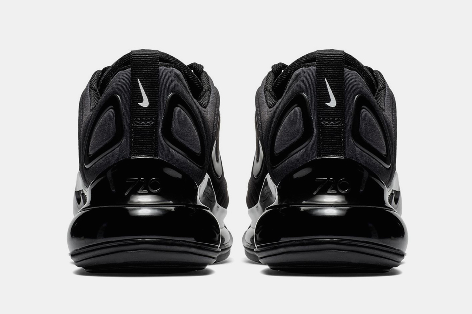 Brand new Nike Air Max 720 Triple Black Size 4Y/womens 5.5 MSRP $180 NIB 