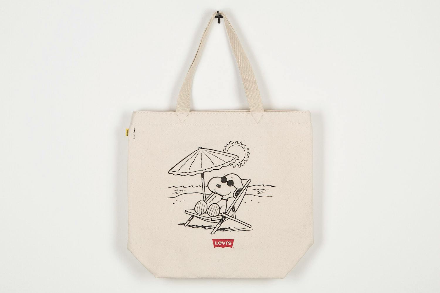 PEANUTS SNOOPY LEVI'S® BEACH TOTE