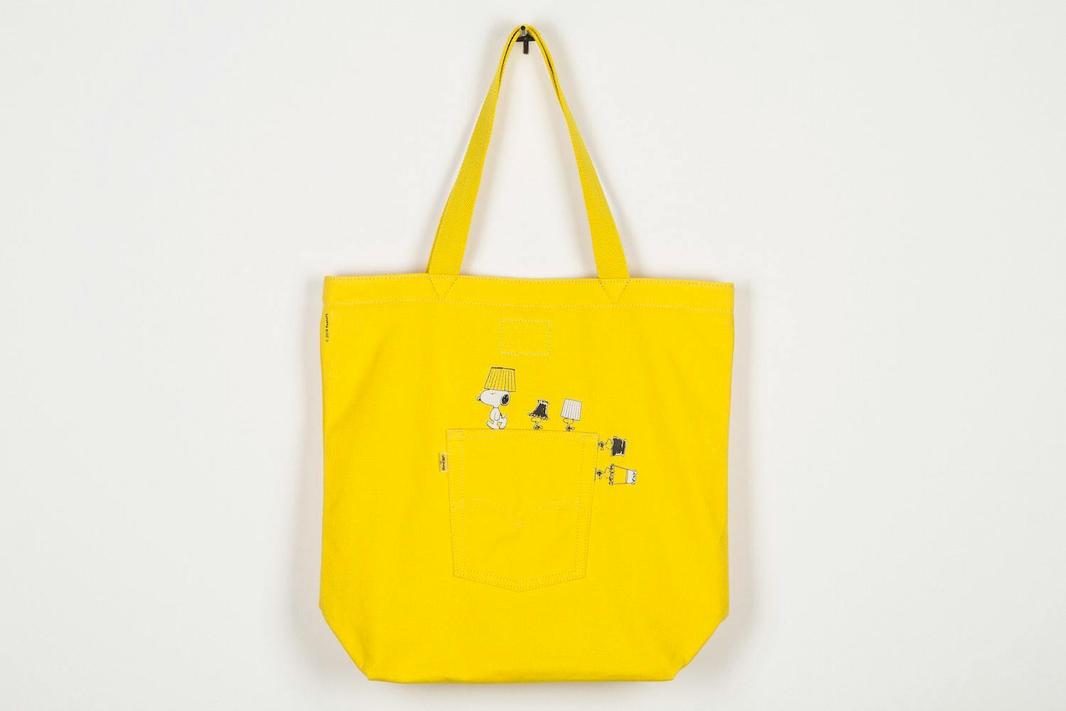 PEANUTS FRONT POCKET TOTE Levi's