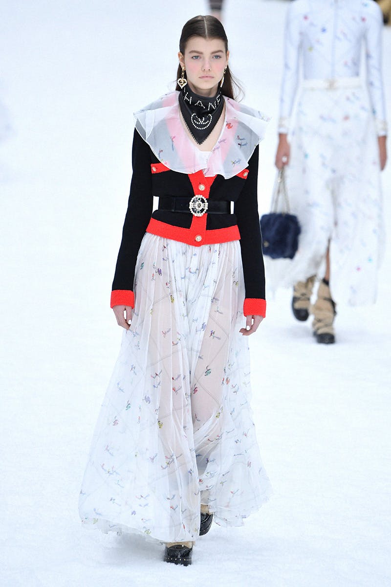 chanel karl lagerfelds final show pfw fw19