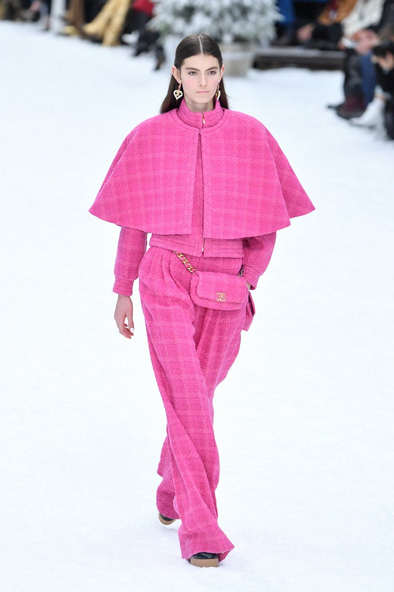 chanel karl lagerfelds final show pfw fw19