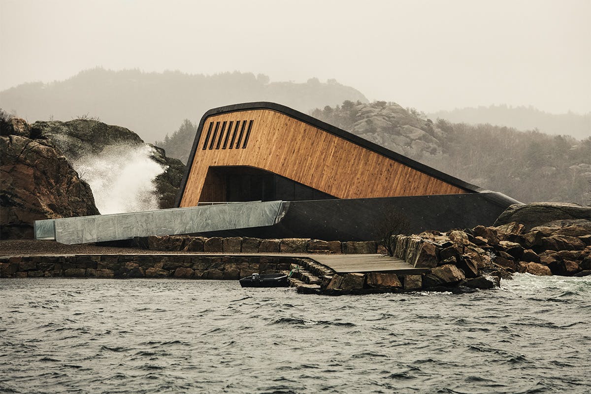 underwater restaurant europe snohetta opens Snøhetta