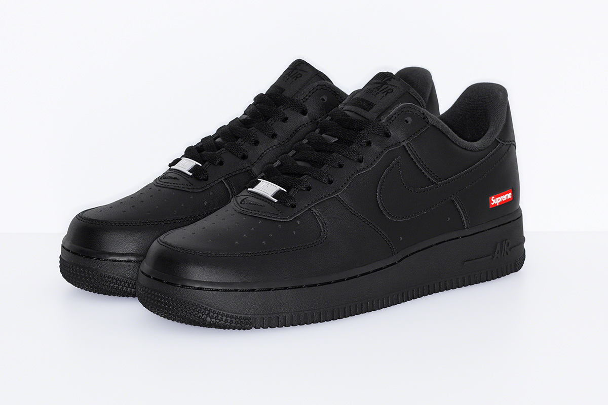 The new Supreme x Nike Air Force 1 finally come .