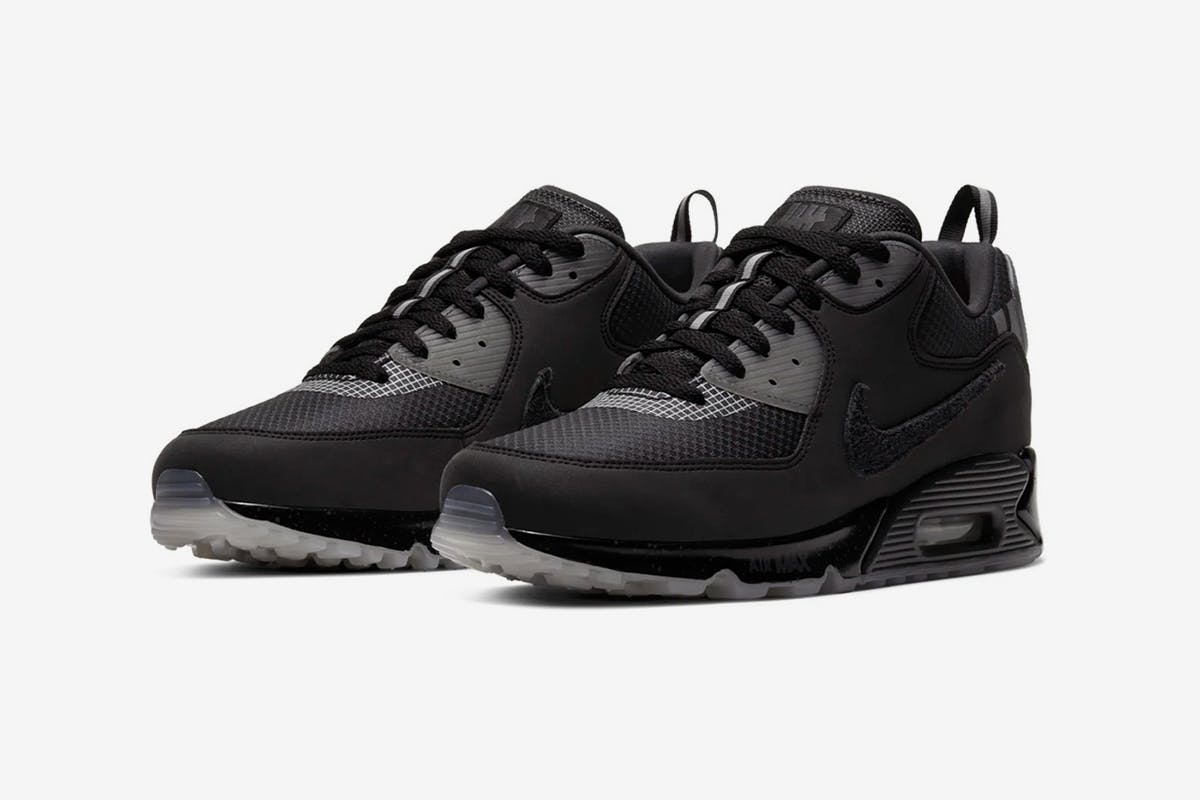 UNDEFEATED x Nike Air Max 90 Black