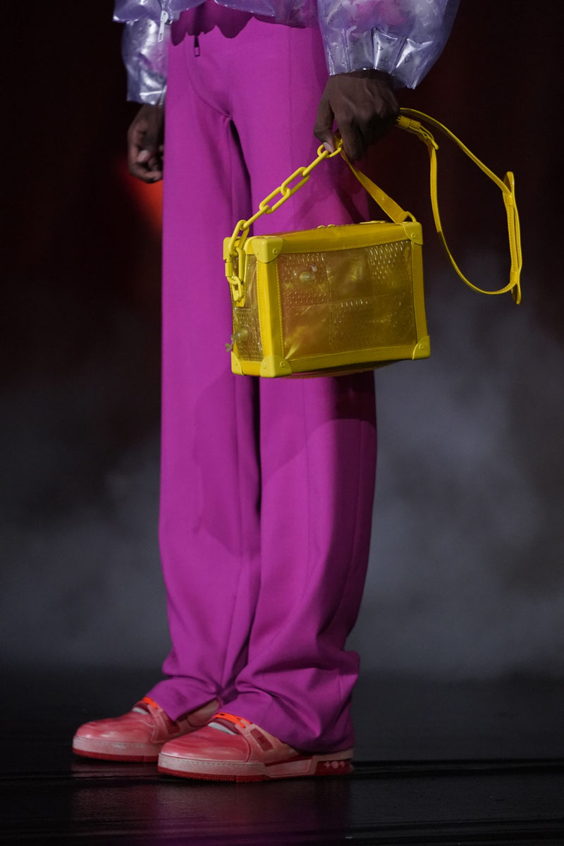 Louis Vuitton on X: #LVMenSS21 A teddy bear designed by Marc Jacobs for  the #LouisVuitton Men's Spring-Summer 2005 Collection made its way into  @VirgilAbloh's current collection. Watch the live on September 2nd