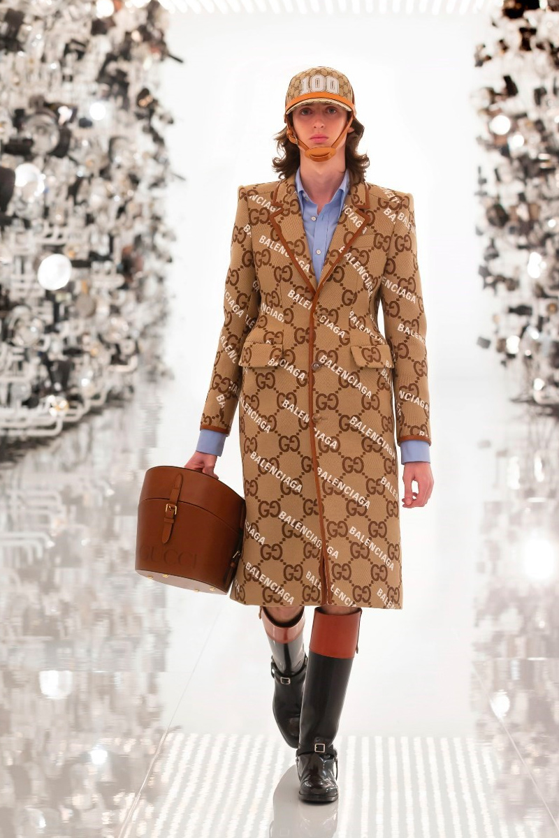 Balenciaga x Gucci collab🤩  Clothes, Fashion, Women's blazer