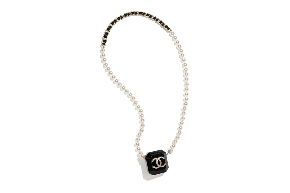 CHANEL Launches AirPods Cases Inspired by Their Must-Have Bags for  Fall/Winter 2020