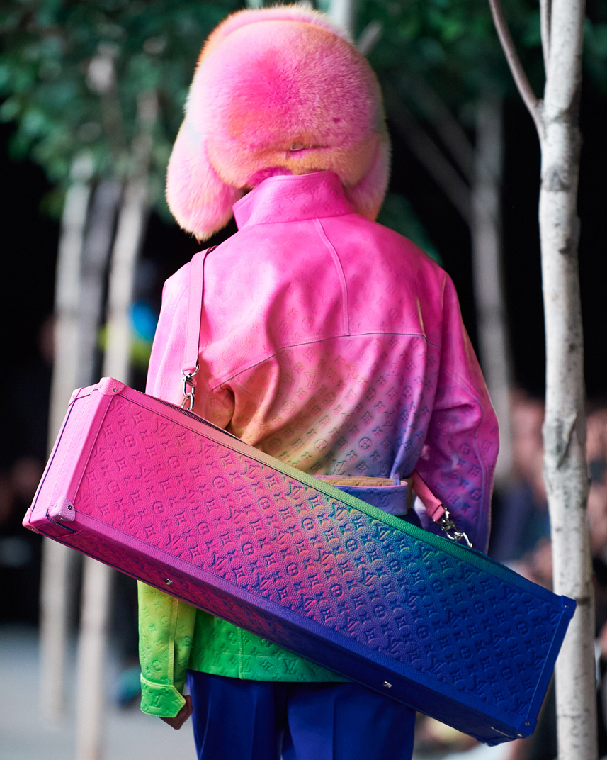 Louis Vuitton New -Rare -FW 2022 by Virgil Abloh - Blue/Pink