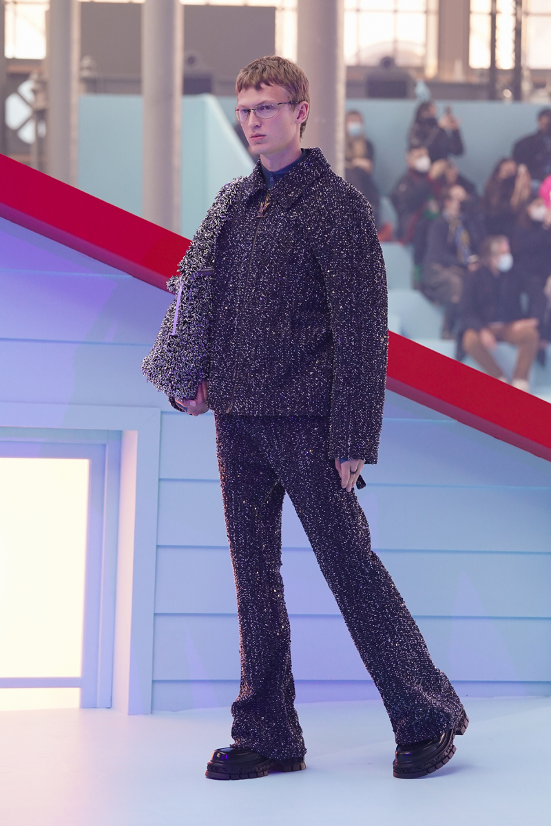 Paris Fashion Week: Louis Vuitton shows Virgil Abloh's last collection -  BBC News
