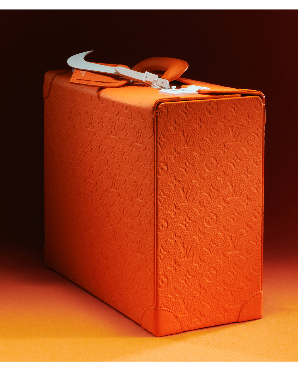 Sold at Auction: AUTHENTIC LOUIS VUITTON BOX AND SHOPPING BAG