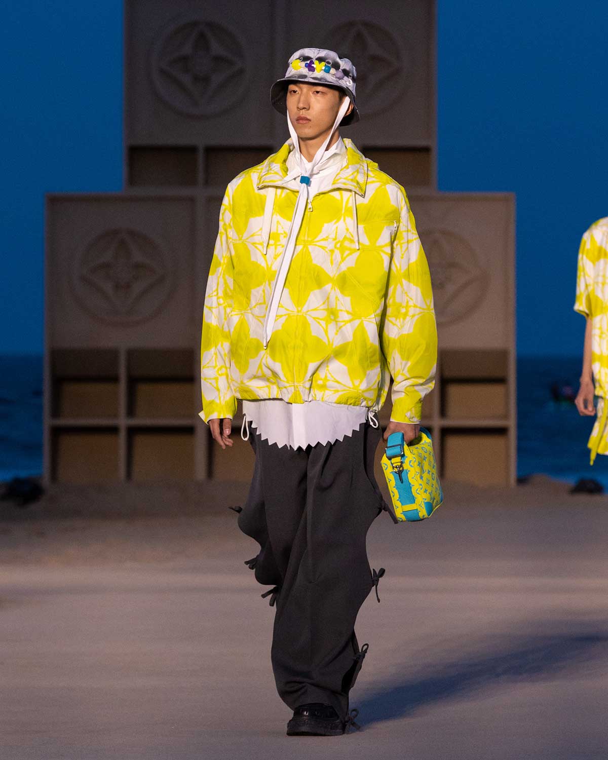 LOOKBOOK: LOUIS VUITTON Pre-Fall 2020 Men's Collection  Louis vuitton men,  Mens fashion trends, Japanese streetwear