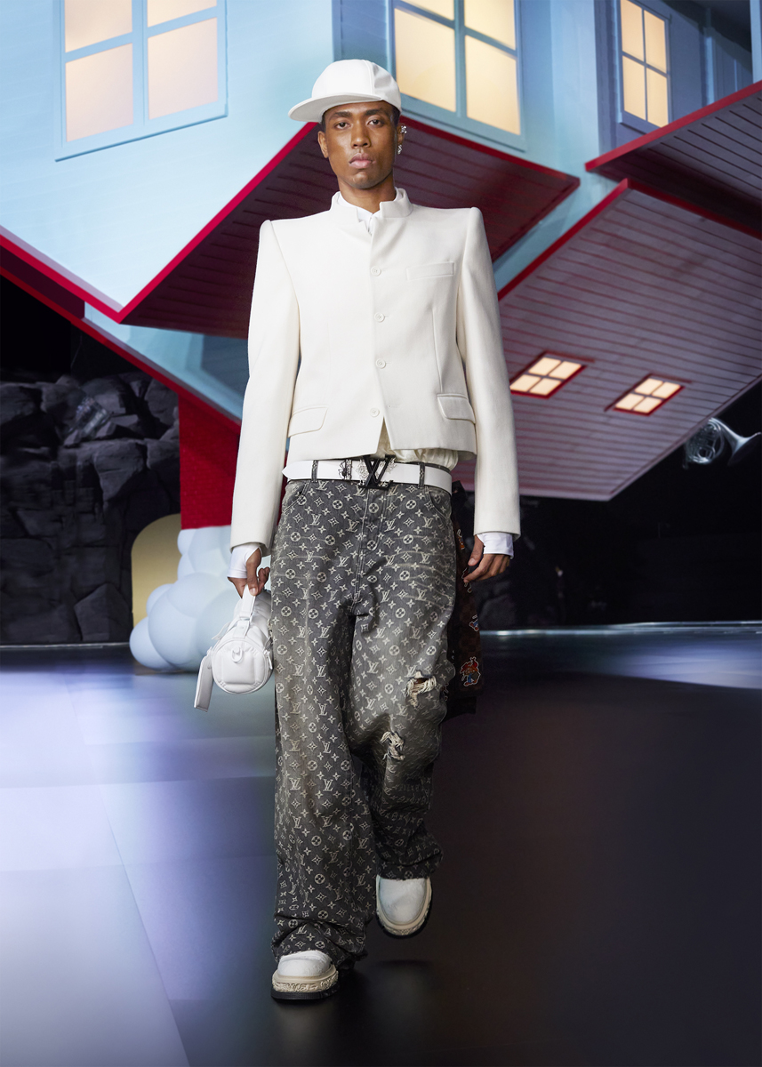 The Louis Vuitton Mens FW22 Spinoff Show in Bangkok Realized a Virgil Abloh  Ideal of Global Youth
