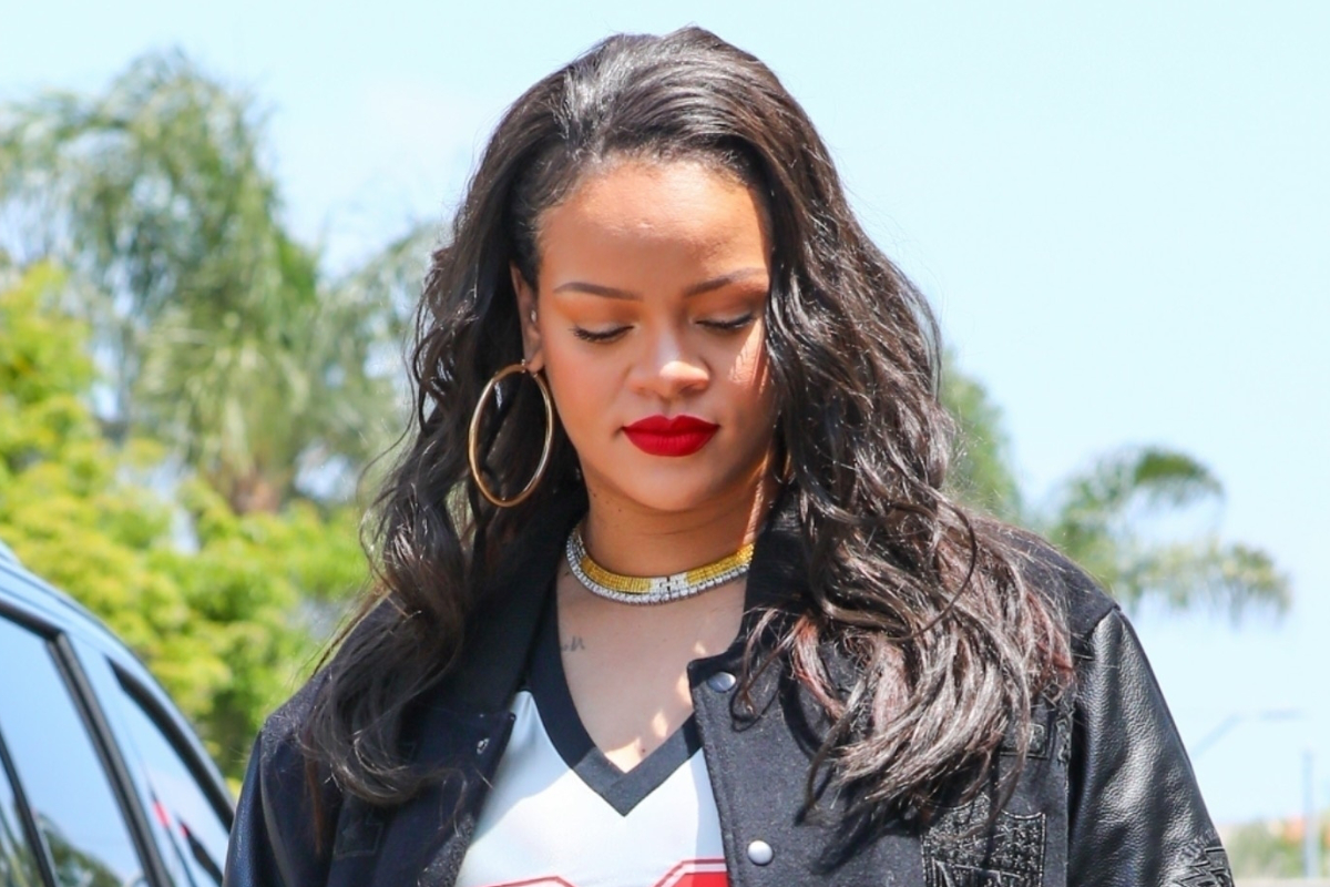 Rihanna Unveils New Fenty x Puma Sneaker Design: Photo & Video – Billboard