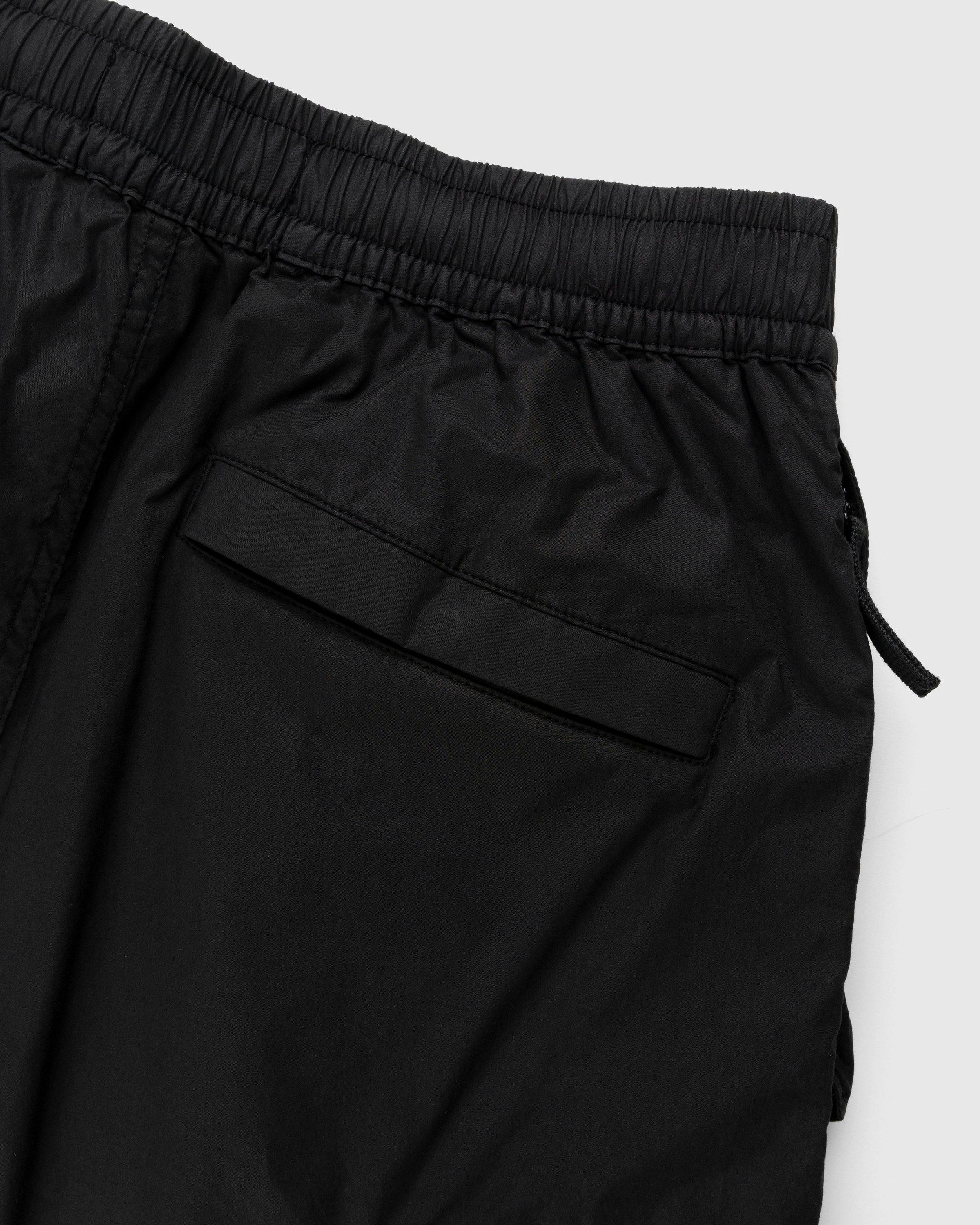 Stone Island - L0103 Garment-Dyed Shorts Black - Clothing - Black - Image 5