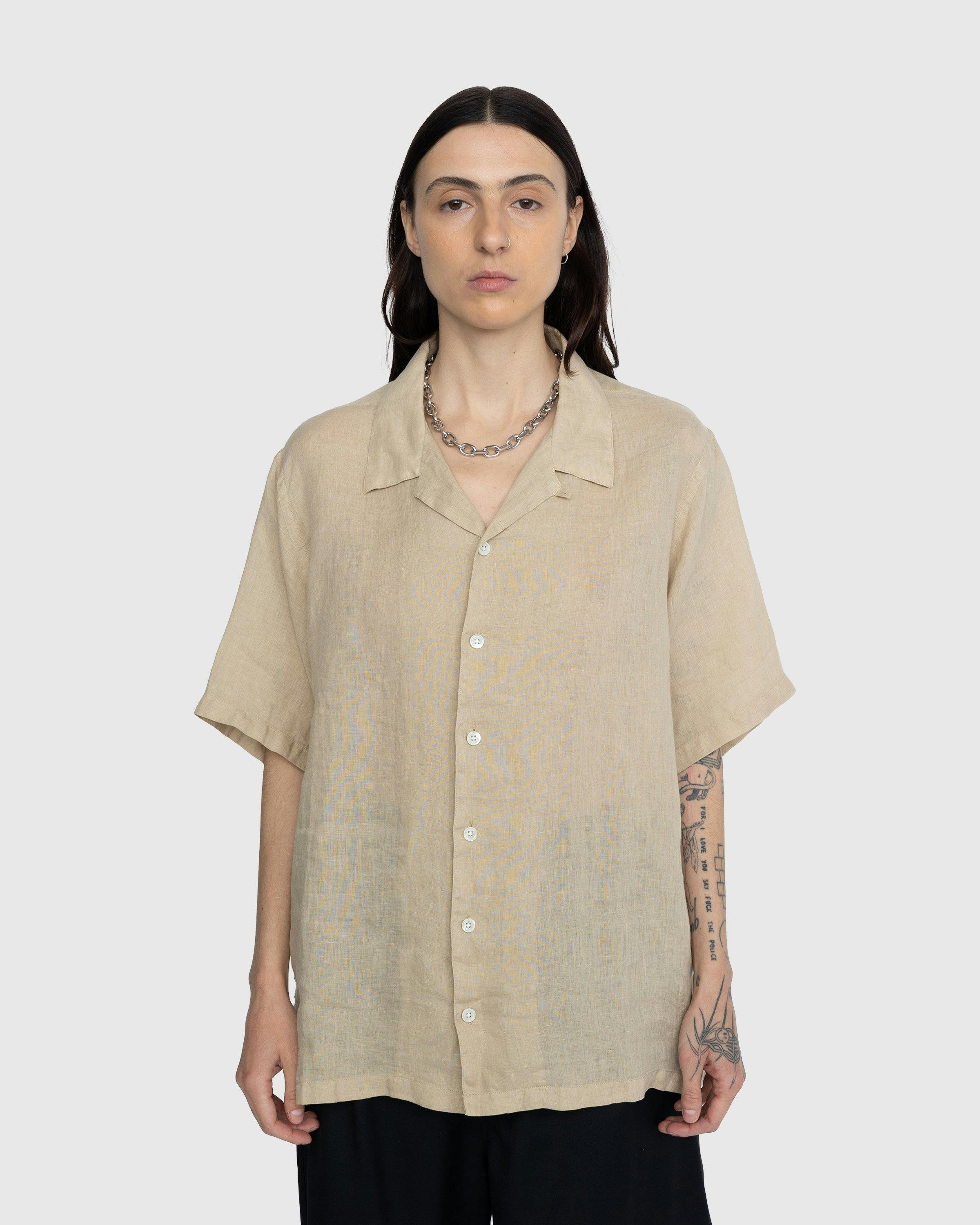 Highsnobiety - Linen Short-Sleeve Shirt Sand - Clothing - Yellow - Image 2