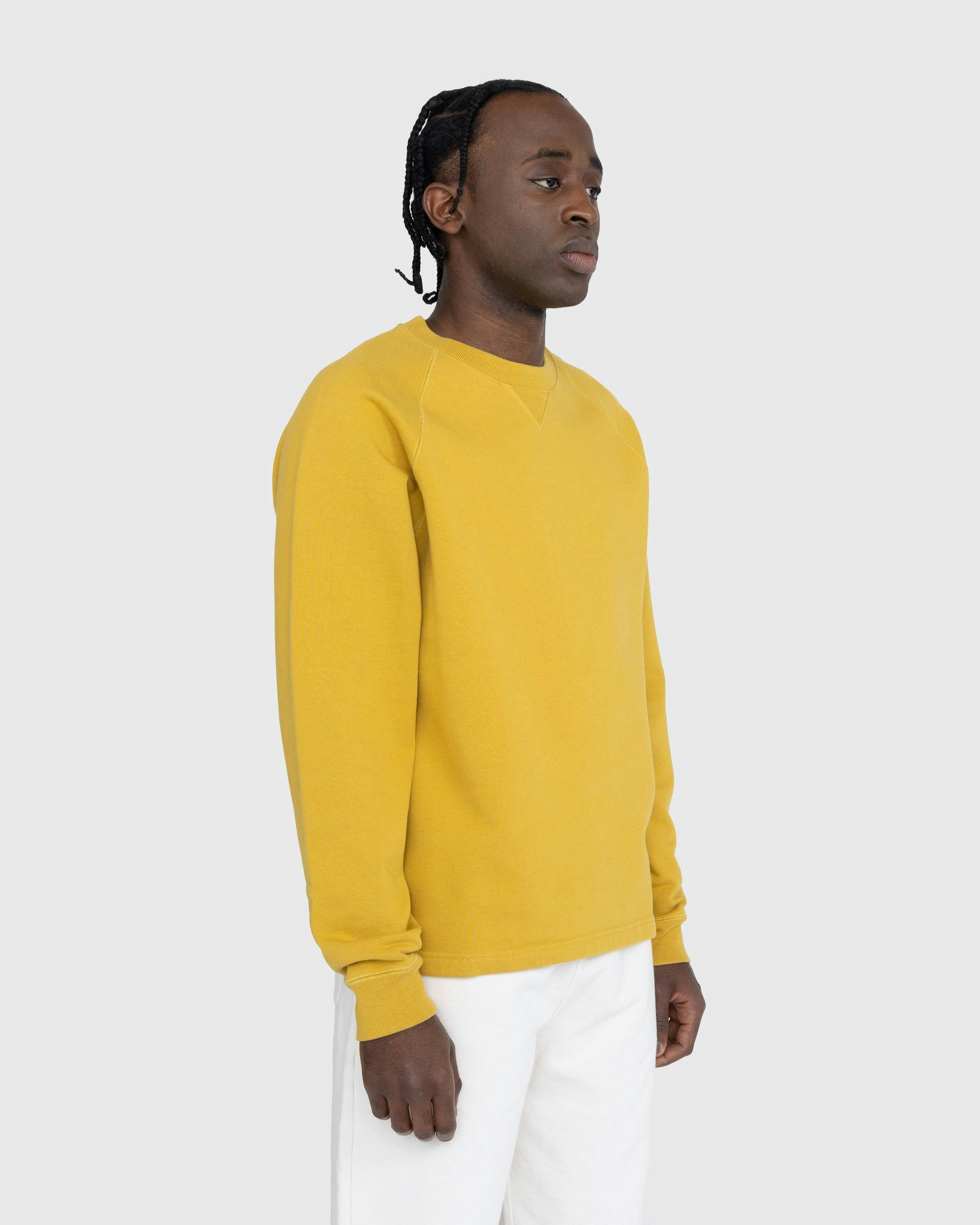 Highsnobiety - Heavy Fleece Crew Mustard - Clothing - Yellow - Image 4