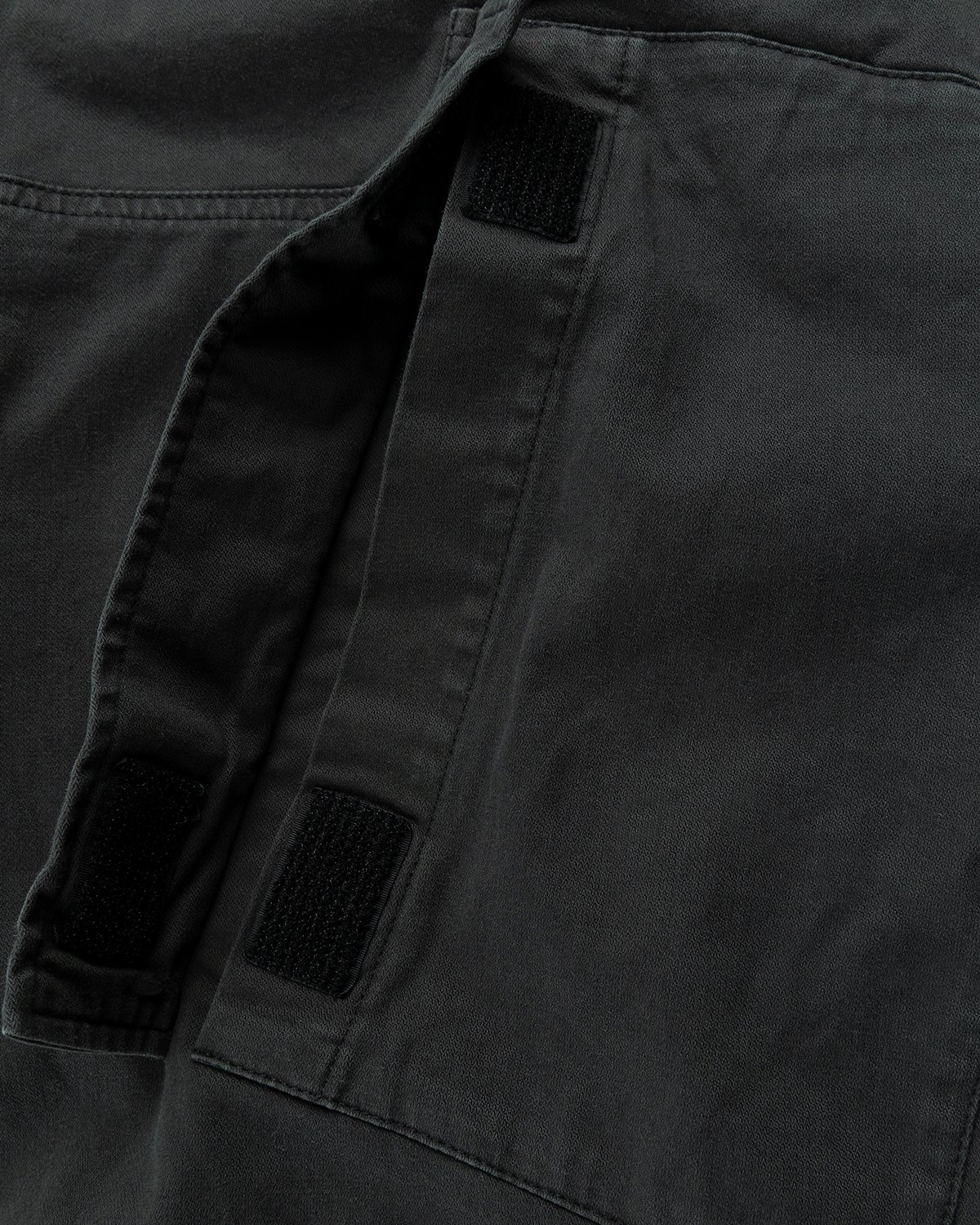 Acne Studios – Chevron Cargo Pants Anthracite Grey | Highsnobiety Shop