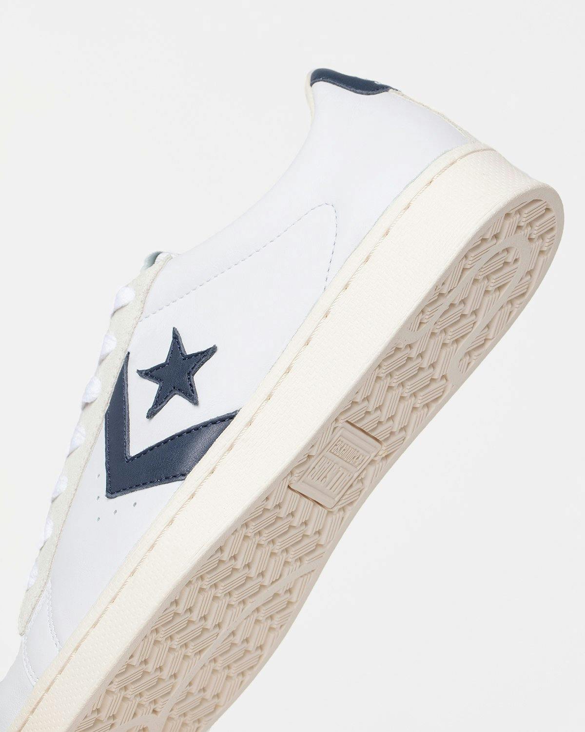 Converse - Pro Leather Og Ox White/Obsidian/Egret - Footwear - White - Image 2