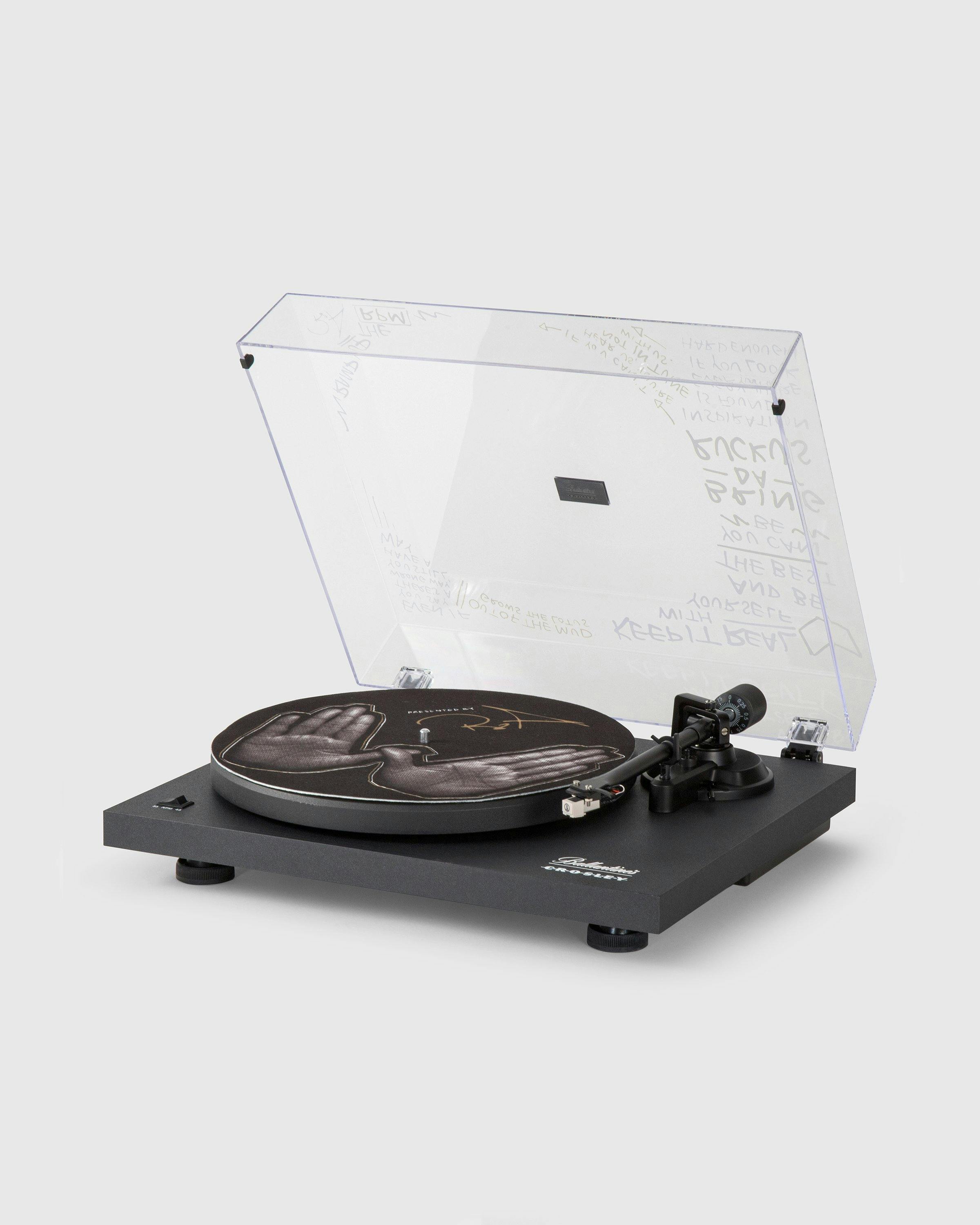 Ballantine's x Crosley - RZA C6 Record Player Black - Lifestyle - Black - Image 2