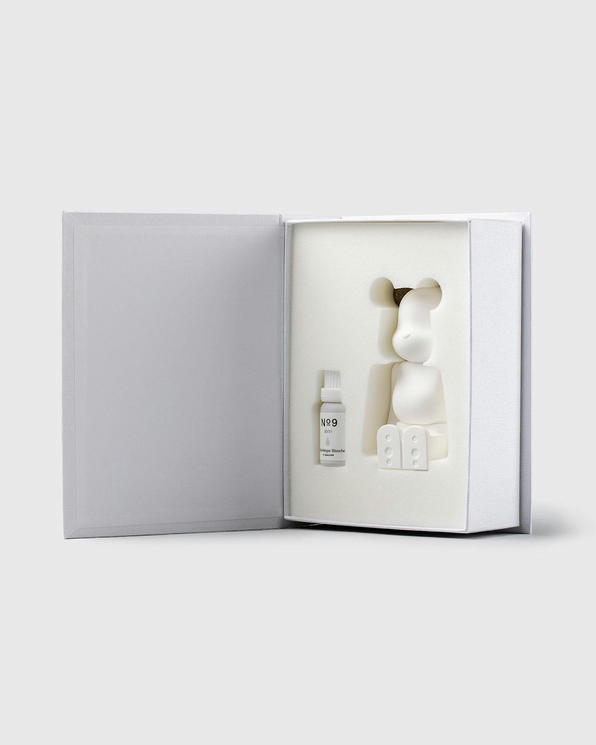 Medicom - Be@rbrick Aroma Ornament No.9 Galaxy Red - Arts & Collectibles - white - Image 2