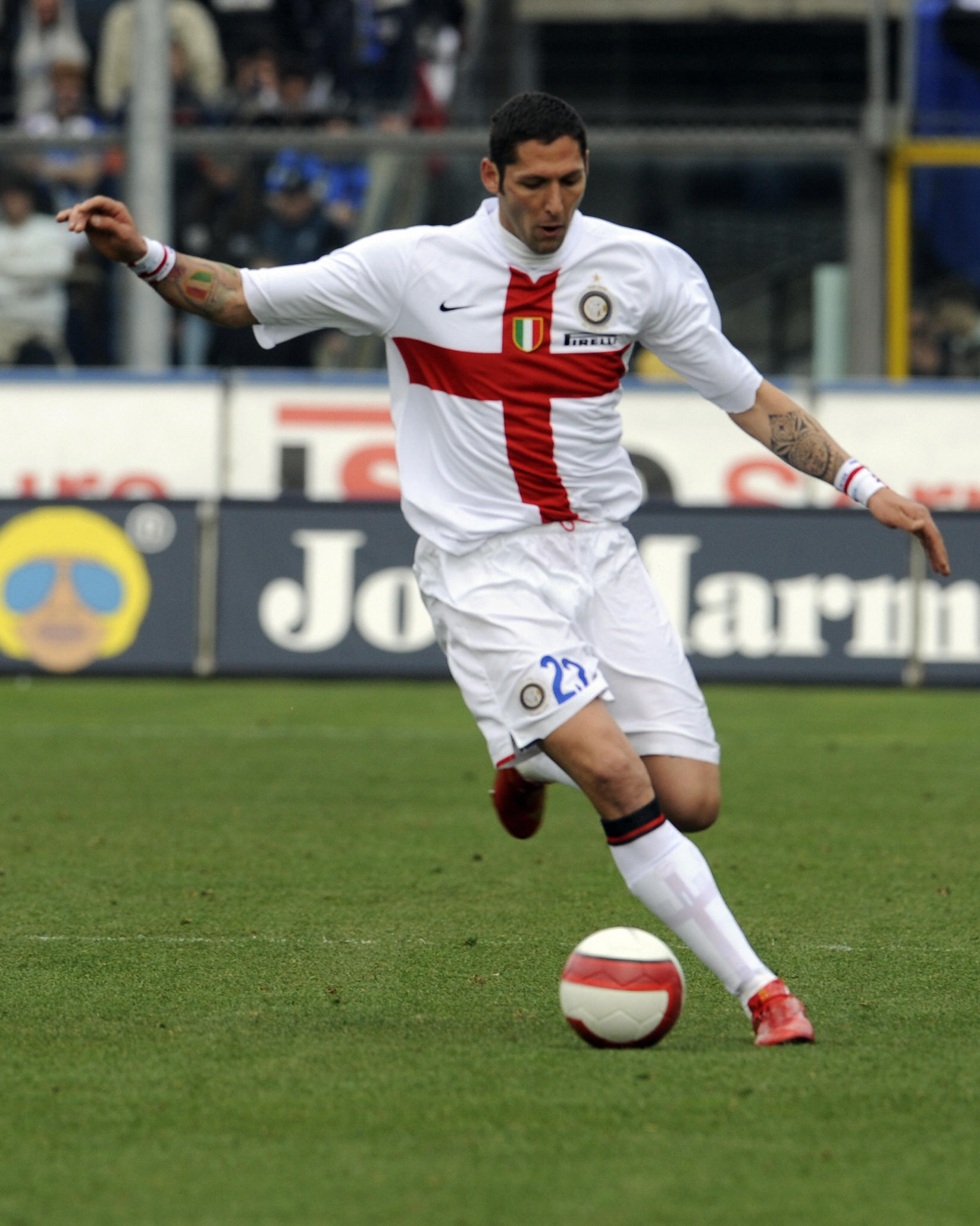 Marco Materazzi wearing 2008/09 away kit