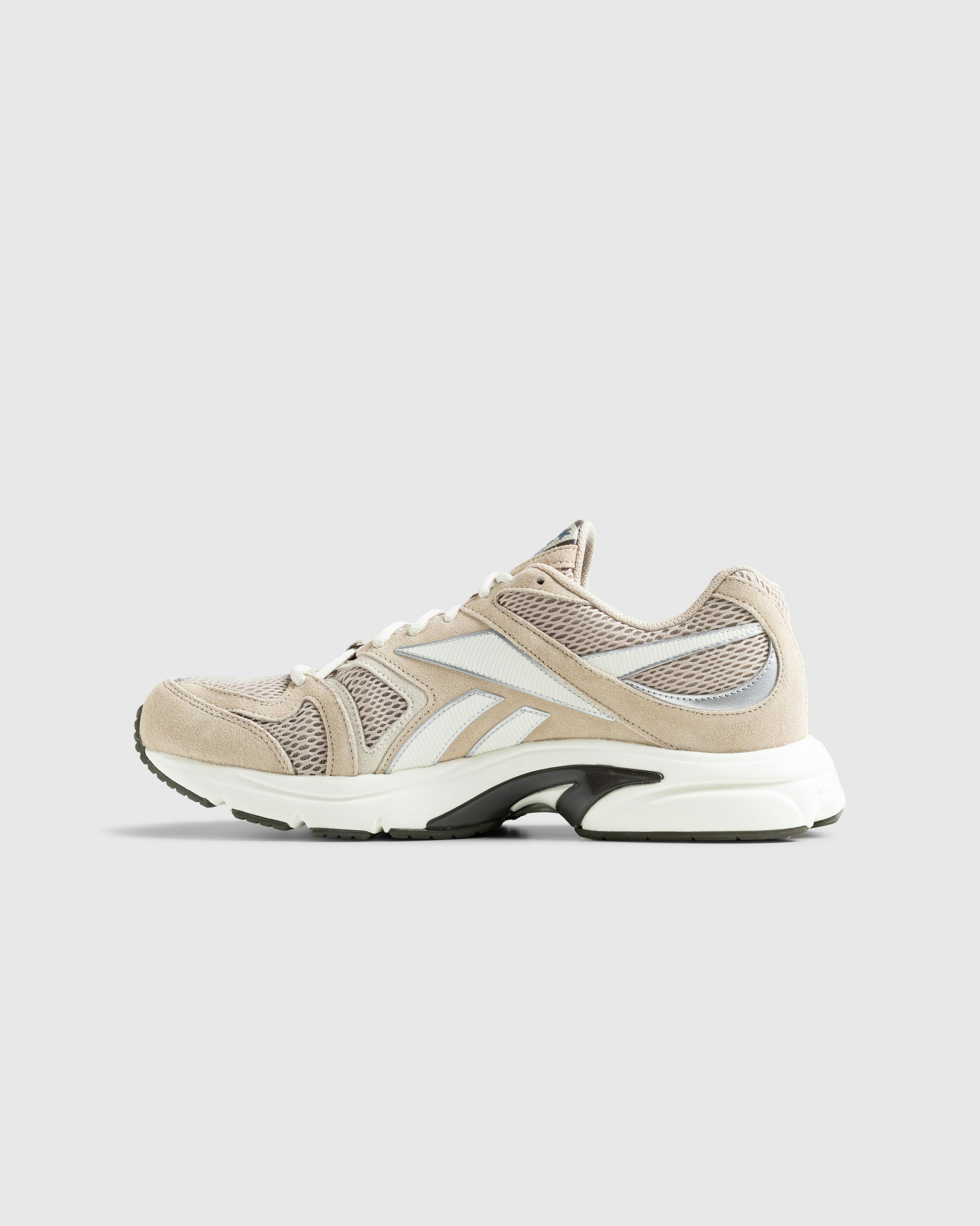 Reebok – Premier Road Plus VI - Low Top Sneakers - Beige - Image 2